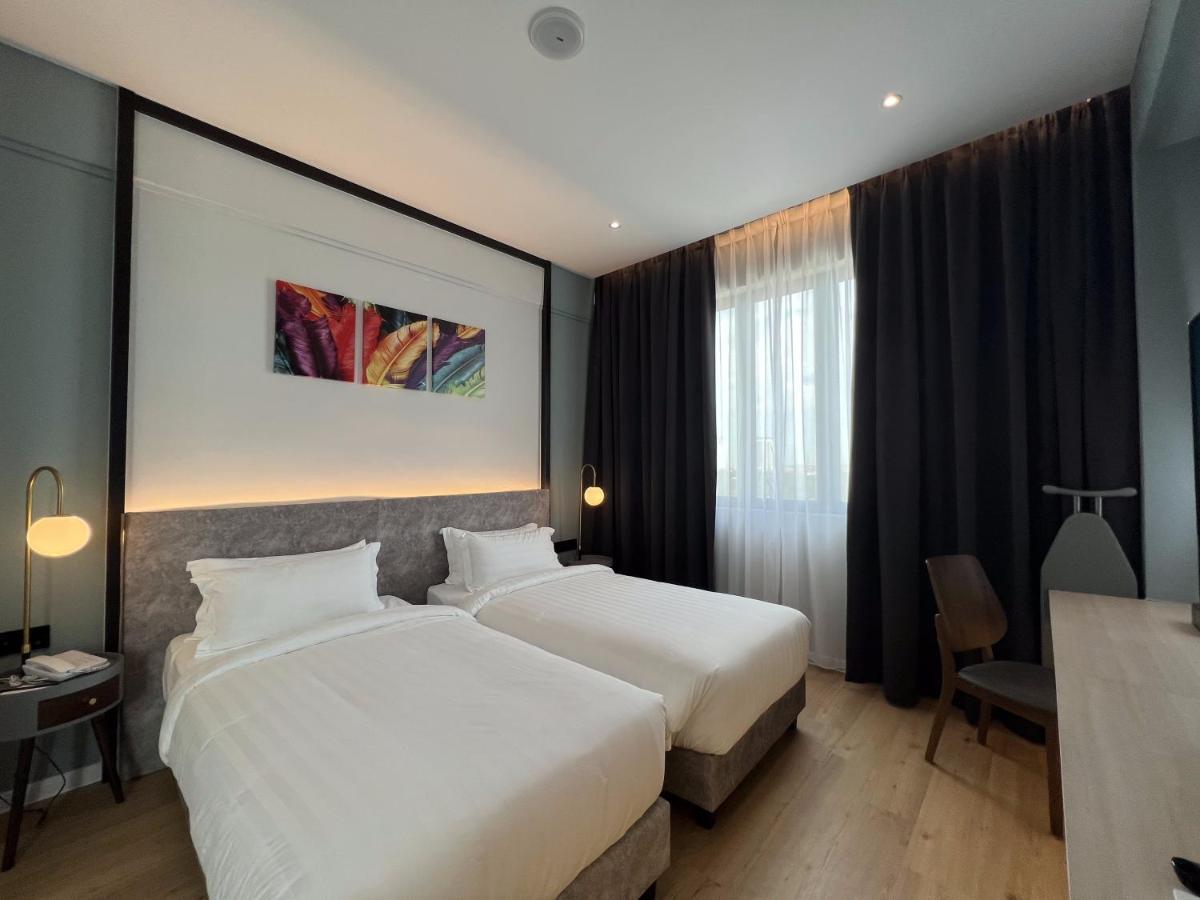 Fuhotel Bukit Mertajam Luaran gambar