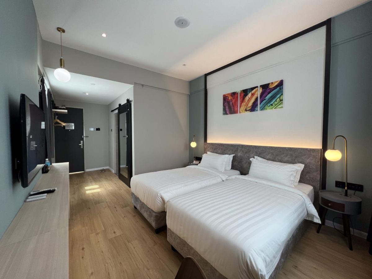Fuhotel Bukit Mertajam Luaran gambar