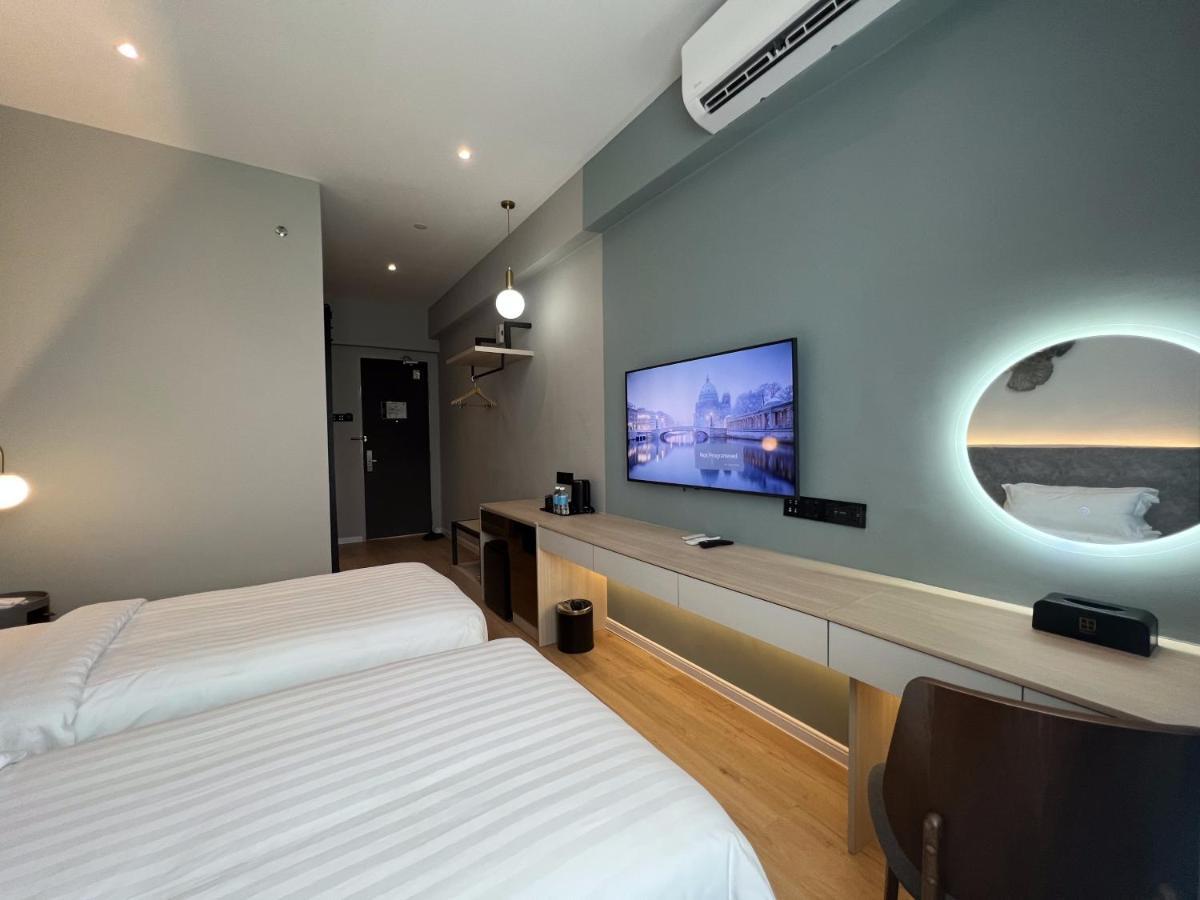 Fuhotel Bukit Mertajam Luaran gambar